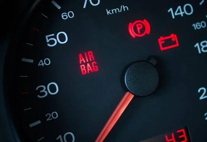 Will an Airbag Light Clear Itself or Do You Need a Mechanic