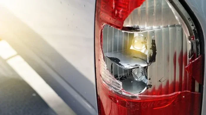 Is It Illegal to Drive With a Broken Tail Light Now