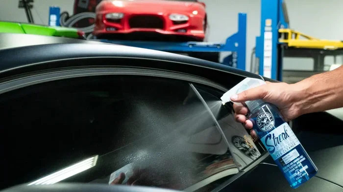 How to Clean Tinted Car Windows Without Any Streaks