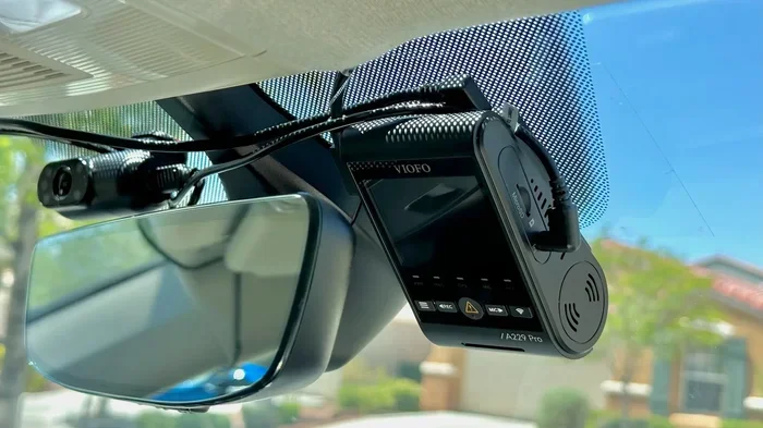 Do You Really Leave a Dash Cam in the Car All the Time