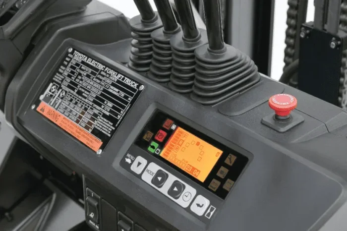 What Are the Basic Controls of a Forklift Explained