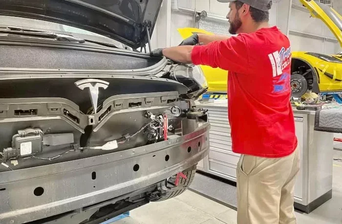 Here Is How Much a Tesla Technician Makes Per Year