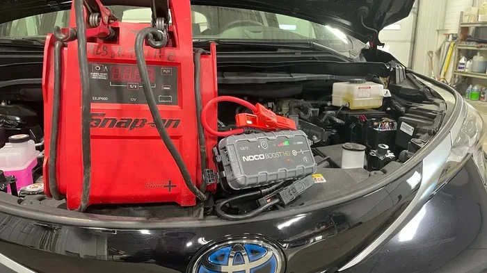 Can You Jump Start a Toyota Hybrid Battery Correctly