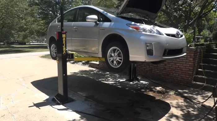 Can You Lift a Toyota Prius Here Is What You Should Know
